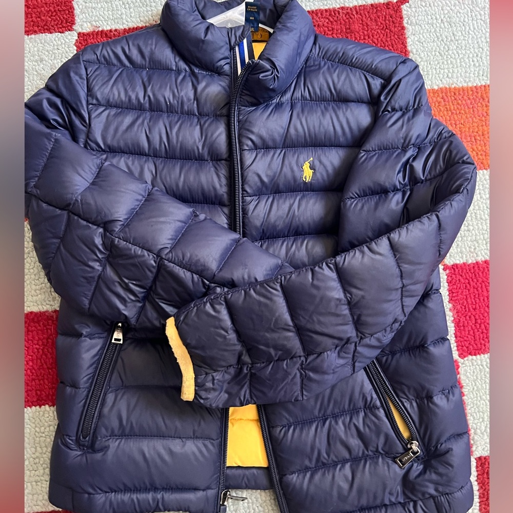 Gently worn light puffer in a bag jacket